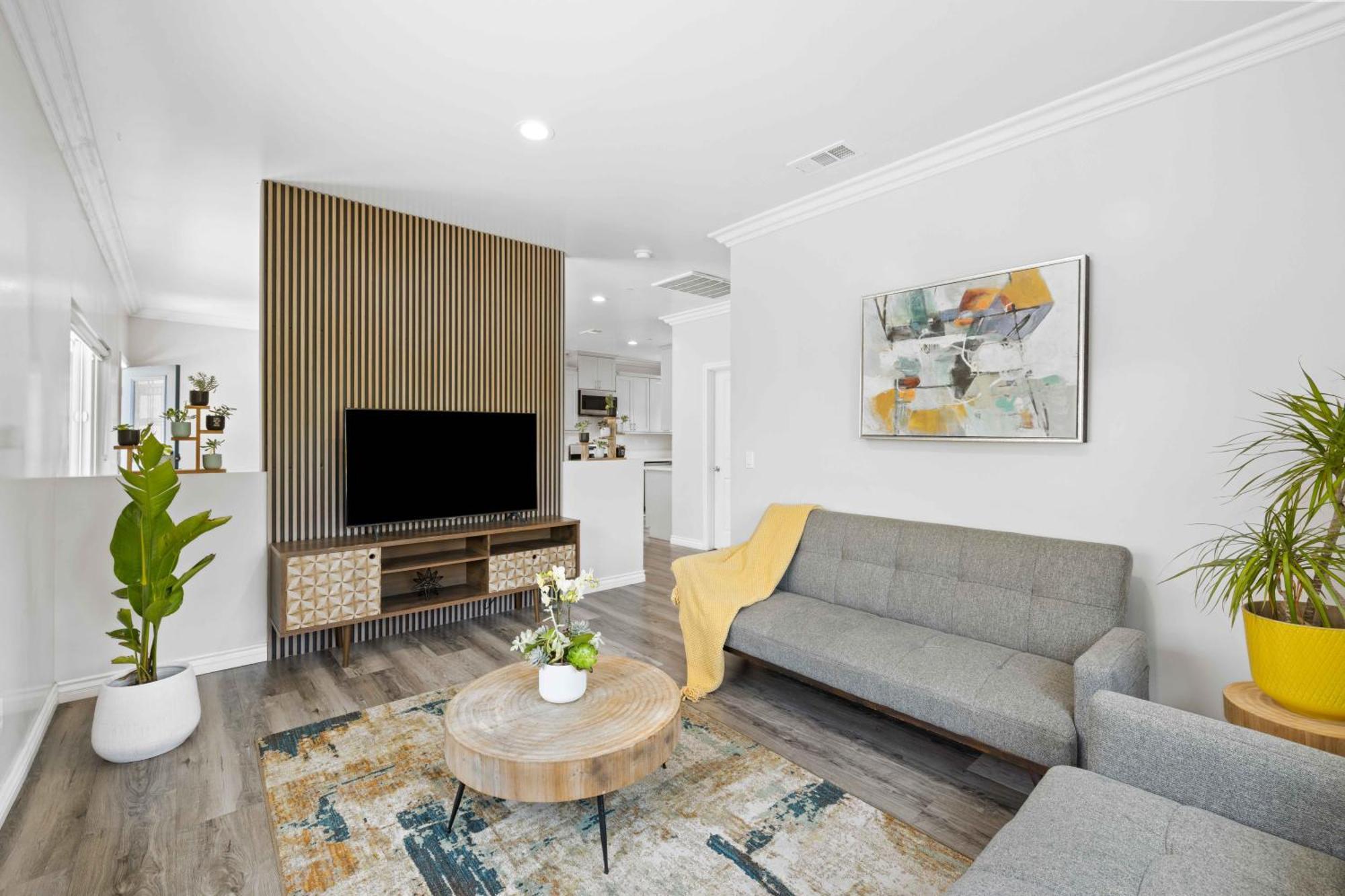 Stylist Home In Convenient Location! Temple City Extérieur photo